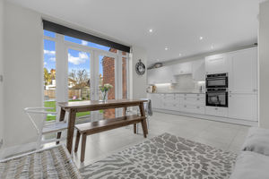 Photo 27- click for photo gallery